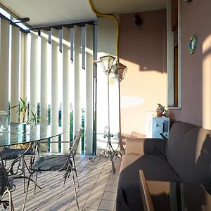 Bellini Garden View Apartment