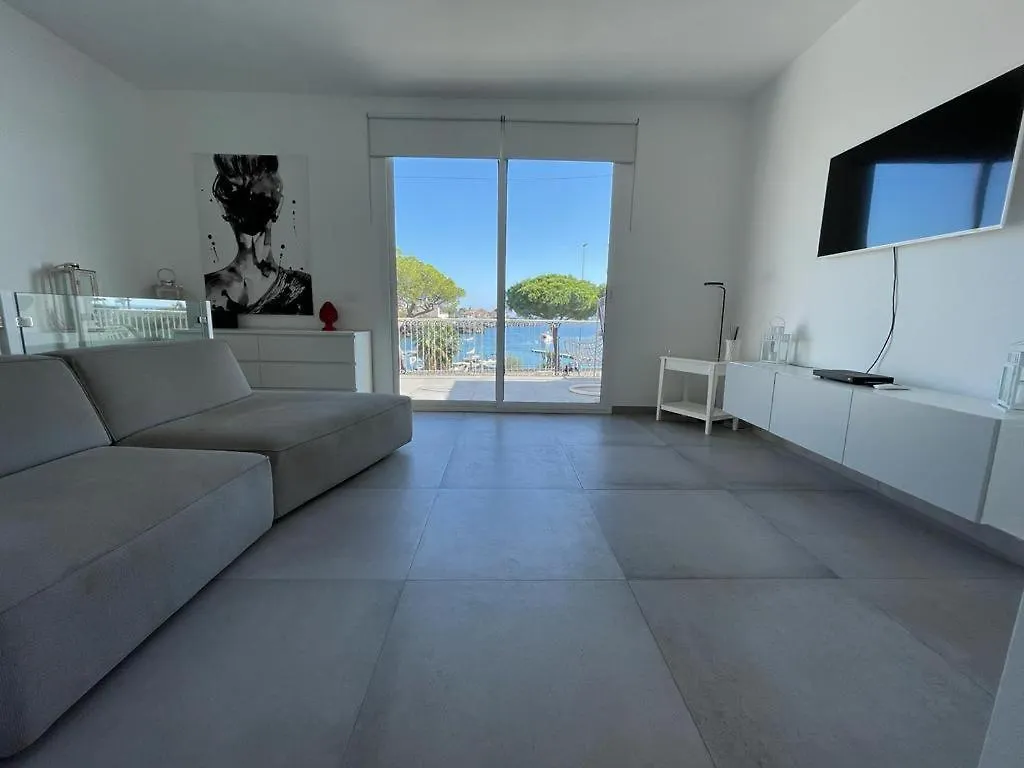 Sunshine Luxury Apartment - Ognina Catania 0*,  Italy